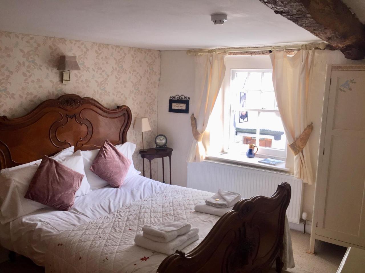 The Three Tuns 4*